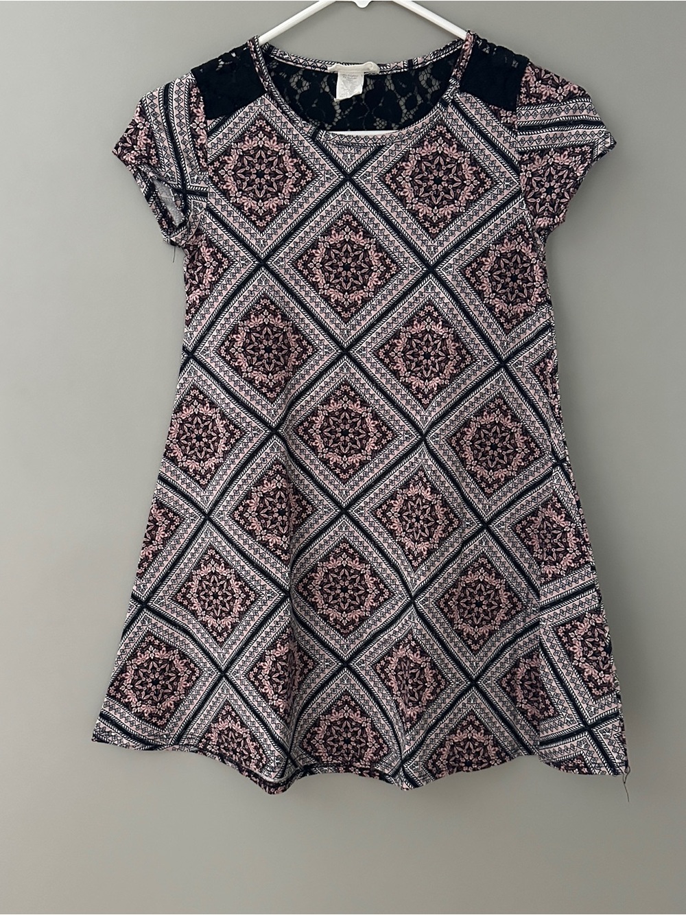 between Girls Size 10 Black Pink White A-Line Tunic Round Neck Cap Sleeve Lace